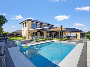 Picture Perfect In Picton Place