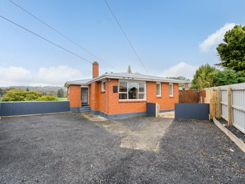 Private, updated & perfectly positioned