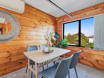 Lockwood Charm + Freehold Land = Smart Buying