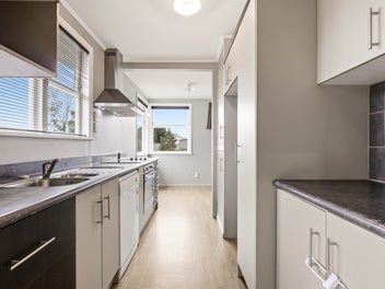 3 beds + sleepout = big value