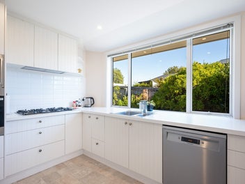 A PRIVATE RICHMOND RETREAT