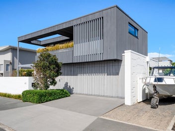 Architectural Masterpiece–One Back From The Beach