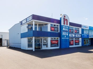 Image 1 of 18