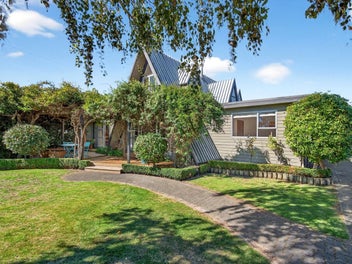 A Little Bit Retro, A Whole Lot of Cool