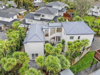 Private Family Haven in Double Westlake Zones