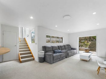 Private Family Haven in Double Westlake Zones