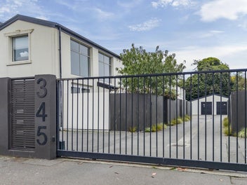 Modernised One Bedroom Townhouse