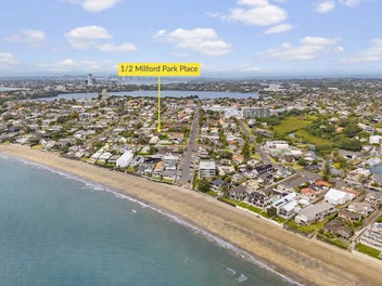 MODERN, LOCK-UP & LEAVE IN CENTRAL MILFORD!