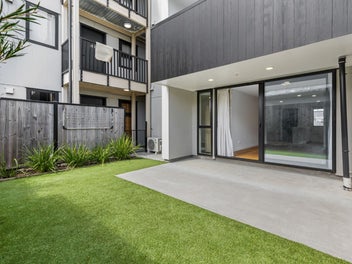 Image 1 of 10