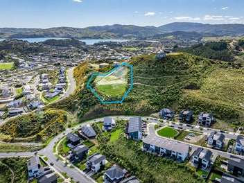 Development Opportunity on Camber Dr!