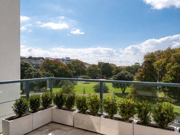 Penthouse plus superb makeover, make it yours!