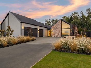 A Different League in Lincoln