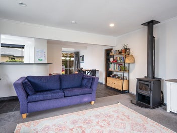 Entertainers Delight & Superb Starter!