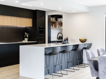 Executive Family Living! AUCTION