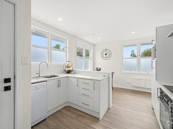 Weekends Off, Living On!