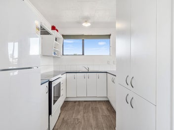 Great Opportunity In Prime Location!