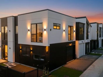 Modern Standalones Premium Mangere Bridge Location