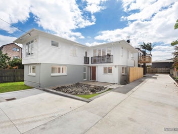 6-Bed Legal Home And Income on 530m²