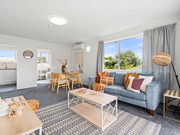 Sunny, Renovated End Unit – Feels Like Home!