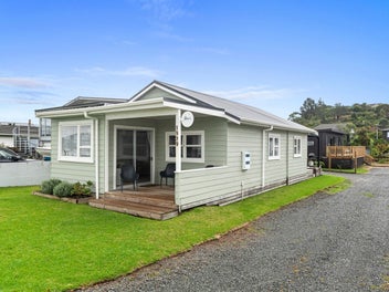 Coastal cool with income potential