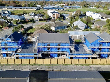 Giving You That Extra Space!! 109m2..