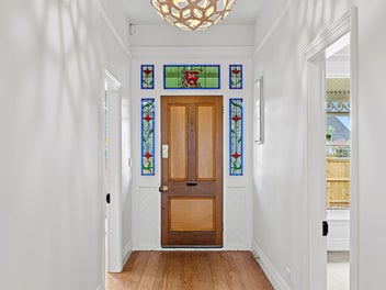 Classic Villa, Completely Reimagined - Hidden Gem