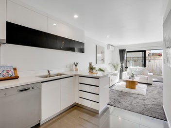 Townhouse with a touch of Luxury