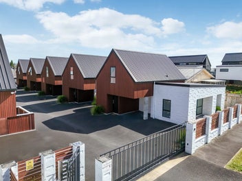 Townhouse with a touch of Luxury