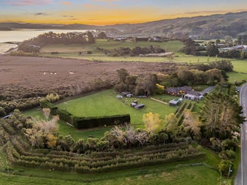 ESCAPE THE CITY - LIVE THE GOOD LIFE