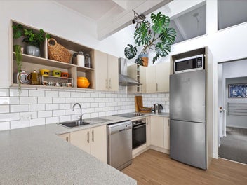 Renovated Ohope with Guest Wing