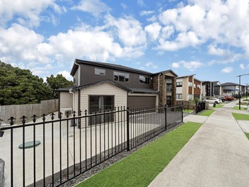 MASTER BUILDER LUXURY HOME!