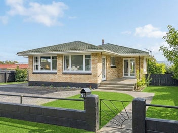 The Complete Package: Views, Style & Space...