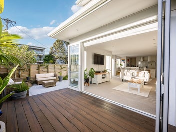 Easy Coastal Living with Lift & Lifestyle