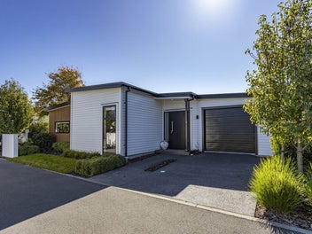 Light filled 2023 Build