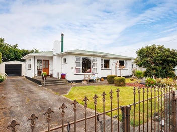 TEAM LEWIS - LEAVE THE CAR AT HOME