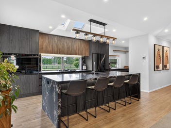 Effortless lifestyle living with income