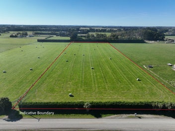 Prime West Plains Bare Land – 2 Hectares