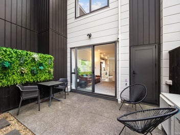 SMART START IN A PRIME HOBSONVILLE POCKET