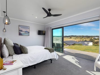 Luxury Lifestyle in Prestigious Galeo Estate