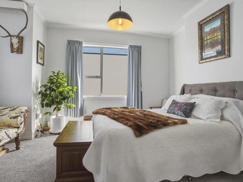 Affordable, modern living close to shops and beach