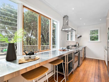 Super Sidlaw Street Stunner