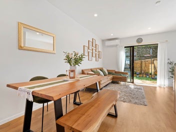 Top School Zone Living in the Heart of Albany