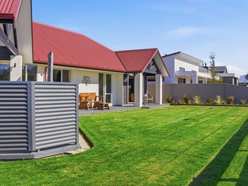 Front Row Living, Unbeatable Views