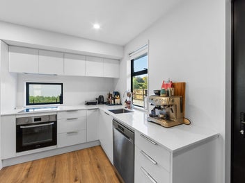 Merivale Gem – Near-New & Zoned for Top Schools