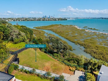 Dream Waterfront Site | Panoramic Views