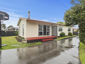 Family friendly, popular location!