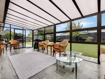 Macleans College Zone | Mediterranean vibes!