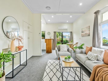 Tidy Starter with Excellent Garaging