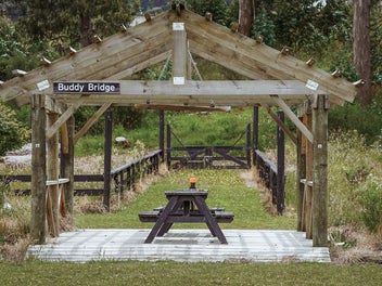 Waterfront & Vista Chalets for Sale – Hidden Valle