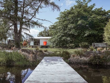 Waterfront & Vista Chalets for Sale – Hidden Valle